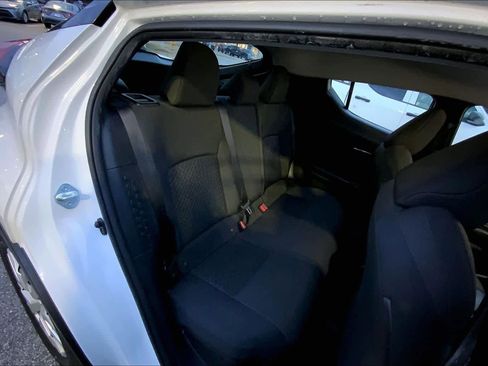 Used 2021 Toyota C-HR LE image 18