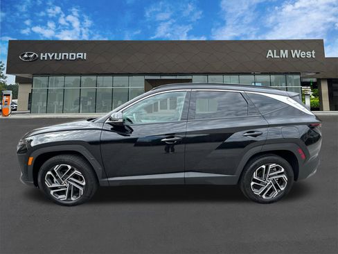 Used 2025 Hyundai Tucson Limited AWD/4WD image 8