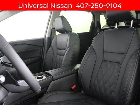 New 2026 Nissan Rogue Platinum AWD/4WD image 17