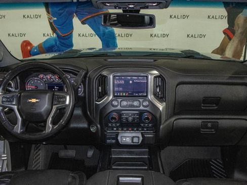 Used 2020 Chevrolet Silverado 2500 LTZ w/ LTZ Texas Edition image 3