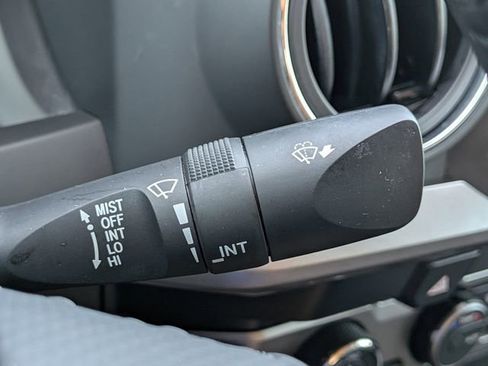 Used 2023 Toyota Tacoma SR5 w/ Technology Package image 31