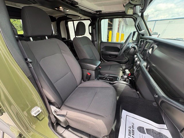Used 2023 Jeep Gladiator Sport AWD/4WD image 27