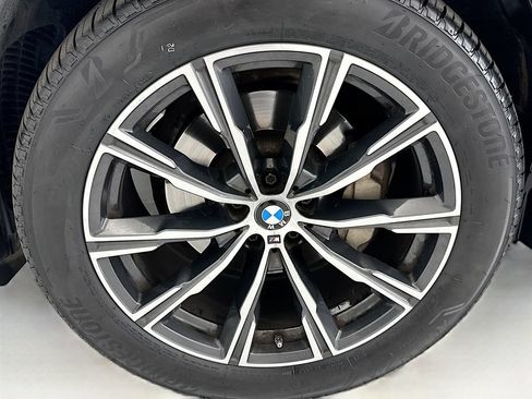 Used 2023 BMW X5 xDrive40i w/ M Sport Package AWD/4WD image 29