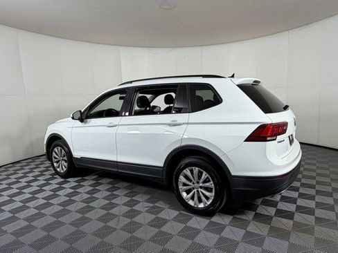 Used 2020 Volkswagen Tiguan S image 3