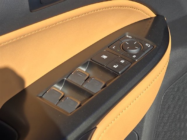 New 2026 Lexus NX 350 AWD w/ Cold Area Package image 18