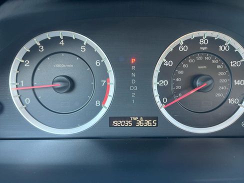 Used 2011 Honda Accord SE image 16