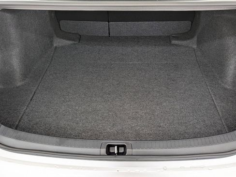 Used 2025 Toyota Corolla LE image 22