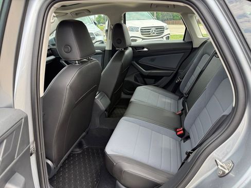 New 2025 Volkswagen Jetta SE image 17