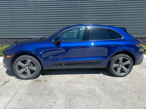 Used 2025 Porsche Macan image 2