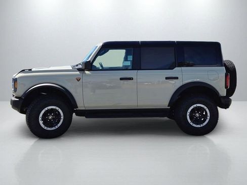 New 2026 Ford Bronco Badlands w/ Sasquatch Package AWD/4WD image 7
