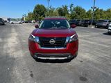 Used 2022 Nissan Pathfinder SL image 2