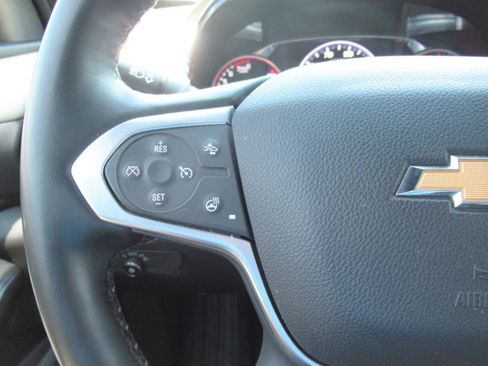 Certified 2023 Chevrolet Traverse Premier FWD image 23