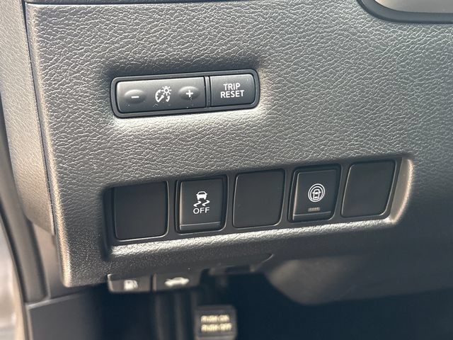 Used 2021 Nissan Murano S AWD/4WD image 25