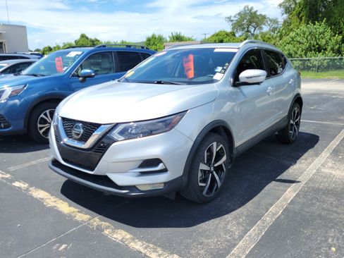 Used 2022 Nissan Rogue Sport SL w/ Premium Package AWD/4WD image 3