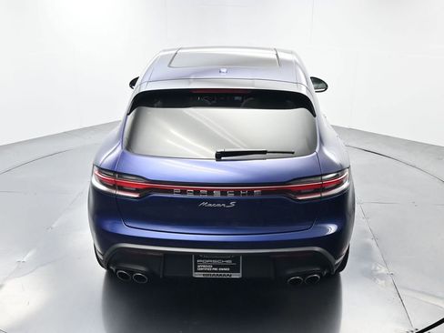 Certified 2022 Porsche Macan S AWD/4WD image 38