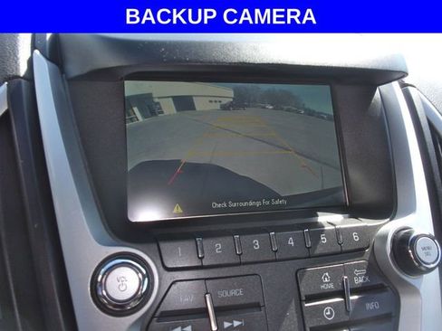 Used 2015 GMC Terrain SLE image 3