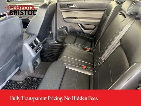 Used 2023 Volkswagen Atlas SE AWD/4WD image 16