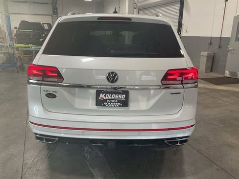 Used 2023 Volkswagen Atlas SEL Premium image 5