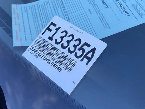 Used 2022 Lincoln Nautilus Reserve w/ Equipment Group 201A image 32