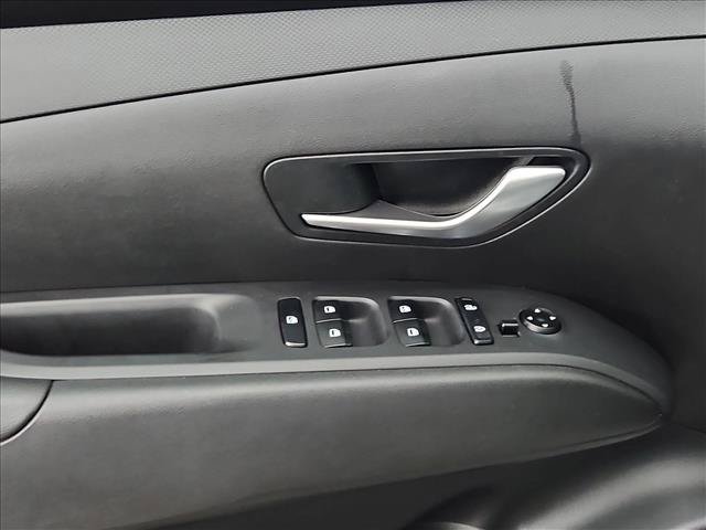Certified 2023 Hyundai Tucson SE FWD image 25