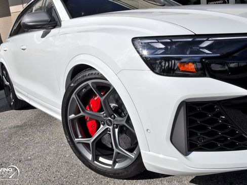 Used 2025 Audi RS Q8 performance image 8