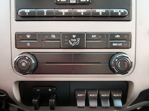 Used 2015 Ford F350 XLT w/ XLT Value Package image 32