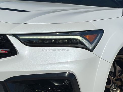 Used 2024 Acura Integra Type S image 4