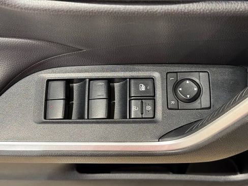 Certified 2025 Toyota RAV4 LE AWD/4WD image 16