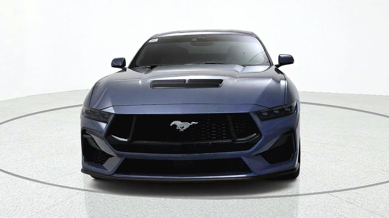 Used 2025 Ford Mustang GT Premium RWD image 2