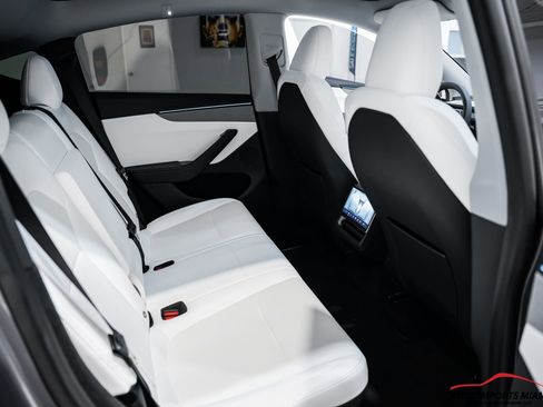 Used 2026 Tesla Model Y 2WD image 13