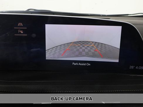 Used 2024 Cadillac XT4 Premium Luxury image 5