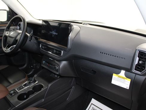 New 2025 Ford Bronco Sport Outer Banks w/ Outer Banks Tech Package+ image 28