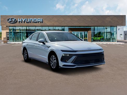 New 2026 Hyundai Sonata Blue FWD image 11