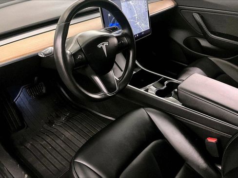 Used 2018 Tesla Model 3 Performance image 12