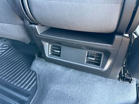 Used 2023 Chevrolet Silverado 1500 Custom AWD/4WD image 18