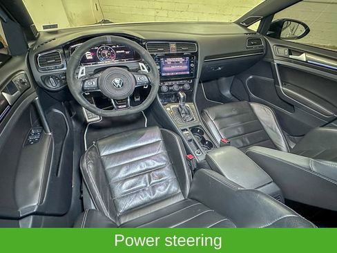 Used 2016 Volkswagen Golf 4-Door image 12