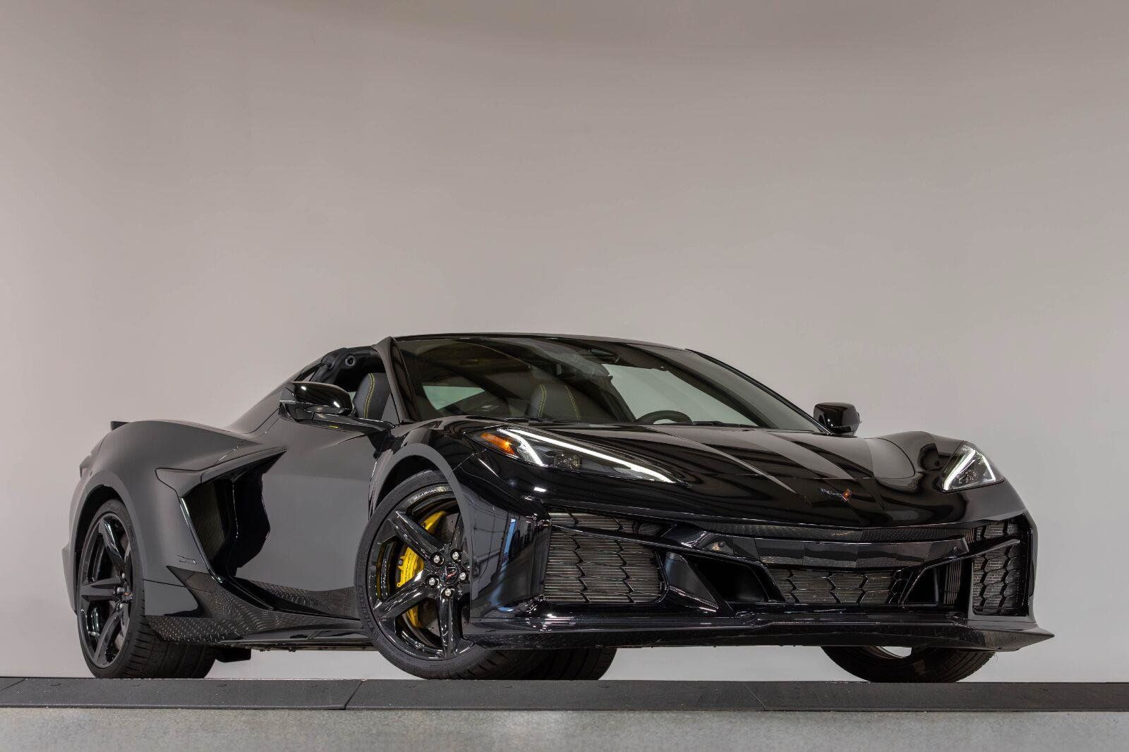 Used 2026 Chevrolet Corvette E-Ray AWD/4WD image 42