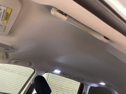 Used 2020 Subaru Ascent Premium w/ Convenience Package image 14