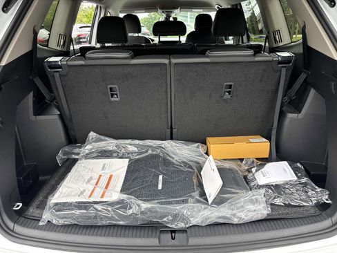 New 2026 Volkswagen Atlas SE image 9