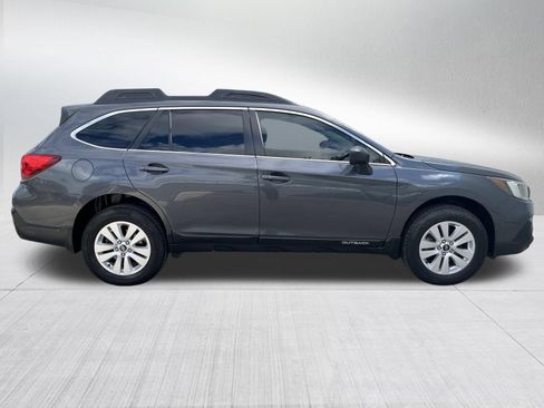 Used 2018 Subaru Outback 2.5i AWD/4WD image 5