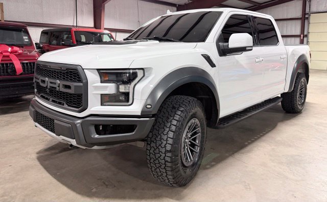 Used 2020 Ford F150 Raptor w/ Equipment Group 802A Luxury AWD/4WD image 9