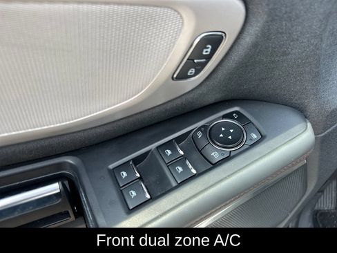 Used 2025 Ford Expedition Active AWD/4WD image 12