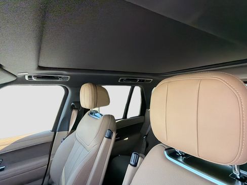 New 2026 Land Rover Range Rover SE image 27