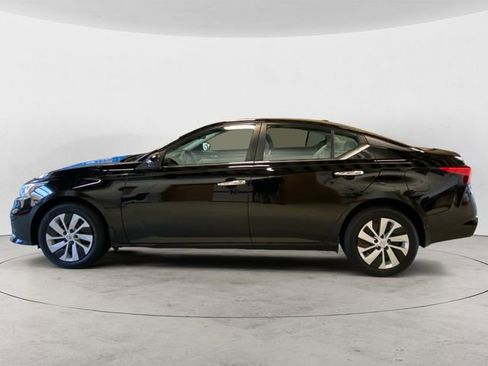 Used 2020 Nissan Altima 2.5 S image 2