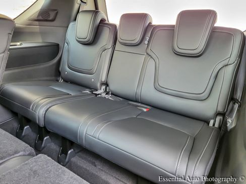 New 2025 Nissan Armada PRO-4X image 10