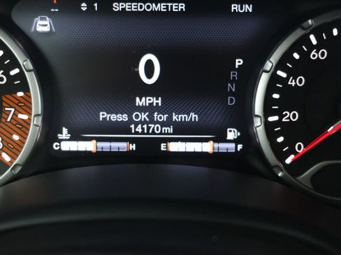 Used 2021 Jeep Renegade Limited w/ Luxury Group II image 14