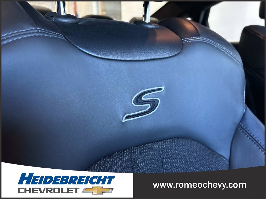 Used 2015 Chrysler 200 S w/ Comfort Group FWD image 36