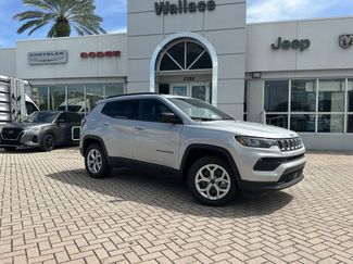 New 2025 Jeep Compass Latitude w/ Convenience Group image 1