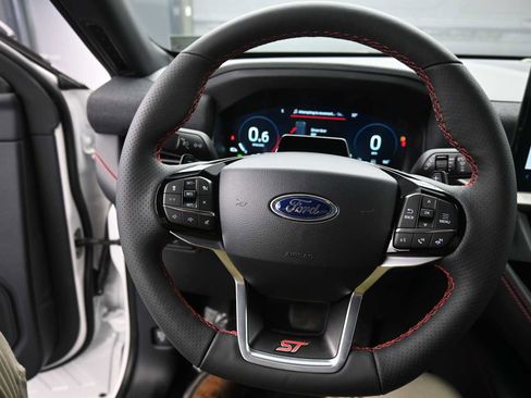 New 2026 Ford Explorer ST image 30