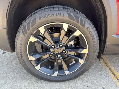 New 2026 Chevrolet Equinox RS w/ LPO, Floor Liner Package AWD/4WD image 9